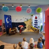 Teatrzyk AJ PROJECT przedstawienie pt."Wyspa skarbów"