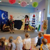 Teatrzyk AJ PROJECT przedstawienie pt."Wyspa skarbów"